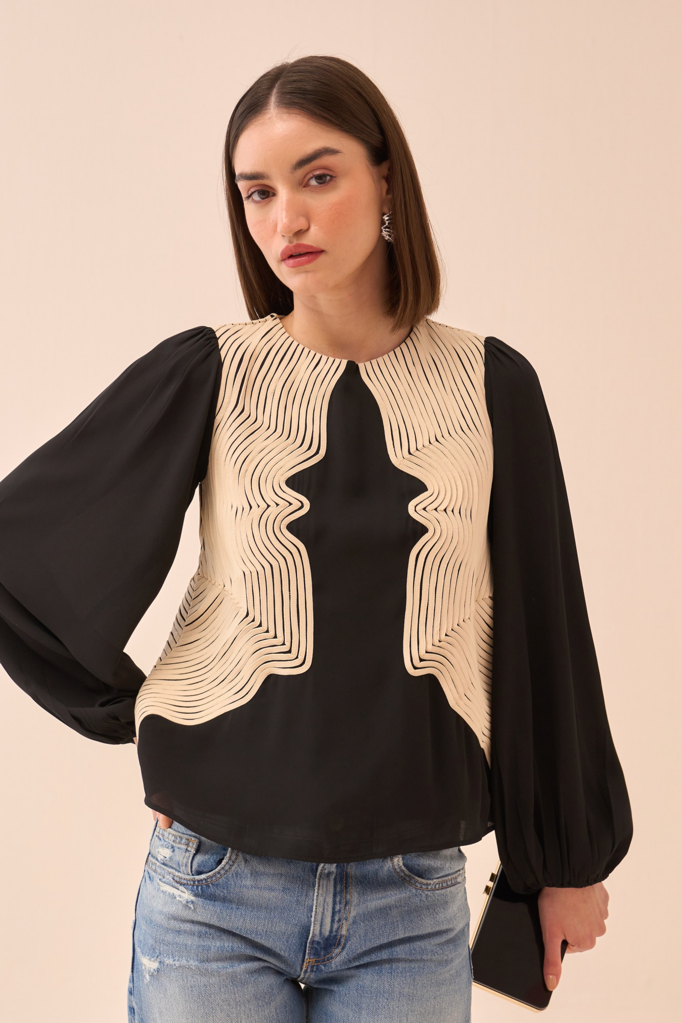 CASABLANCA BLACK COLOUR TOP WITH FULL LENGTH SLEEVES AND CREAM COLOUR PIPING DETAILING