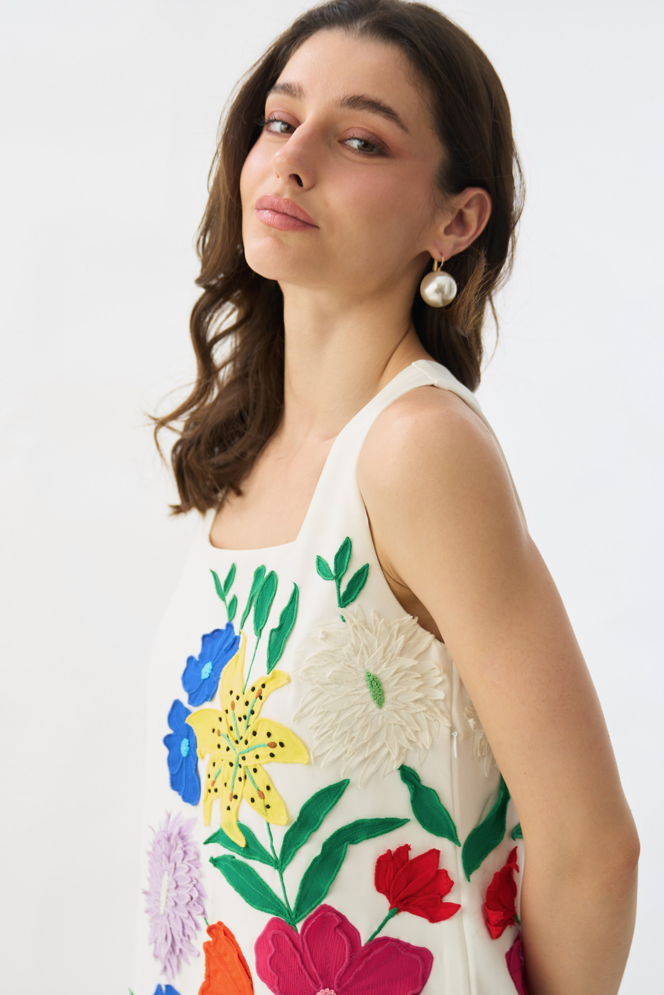 GARDEN OF SICILIA WHITE COLOR SHIFT DRESS WITH MULTI COLOR FLORAL DELICATE EMBROIDERY