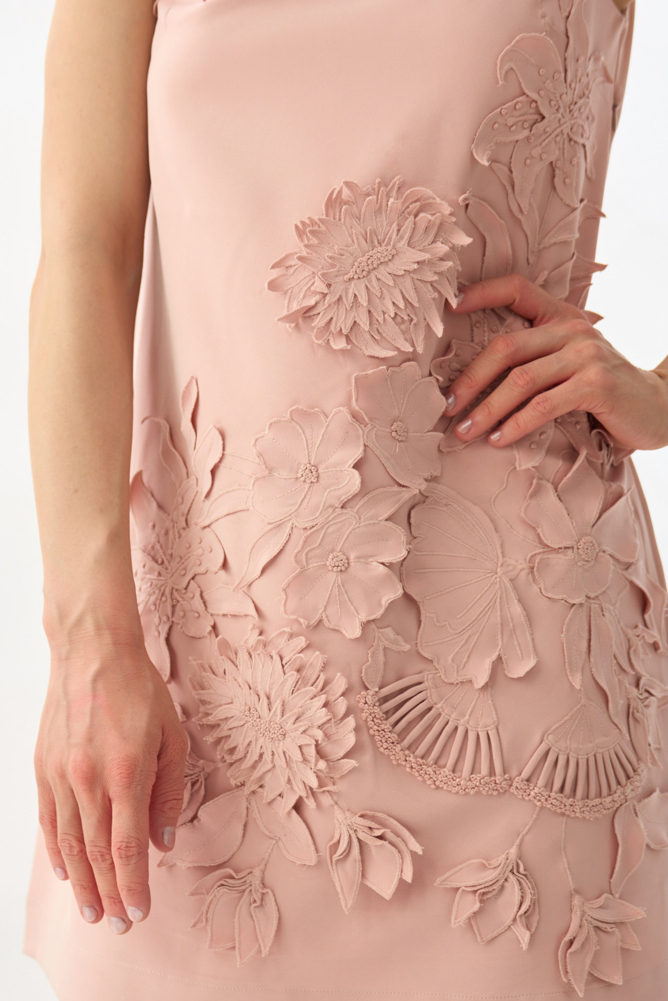 GARDEN OF SICILIA BLUSH PINK COLOR SHIFT DRESS WITH DELICATE FLORAL EMBROIDERY