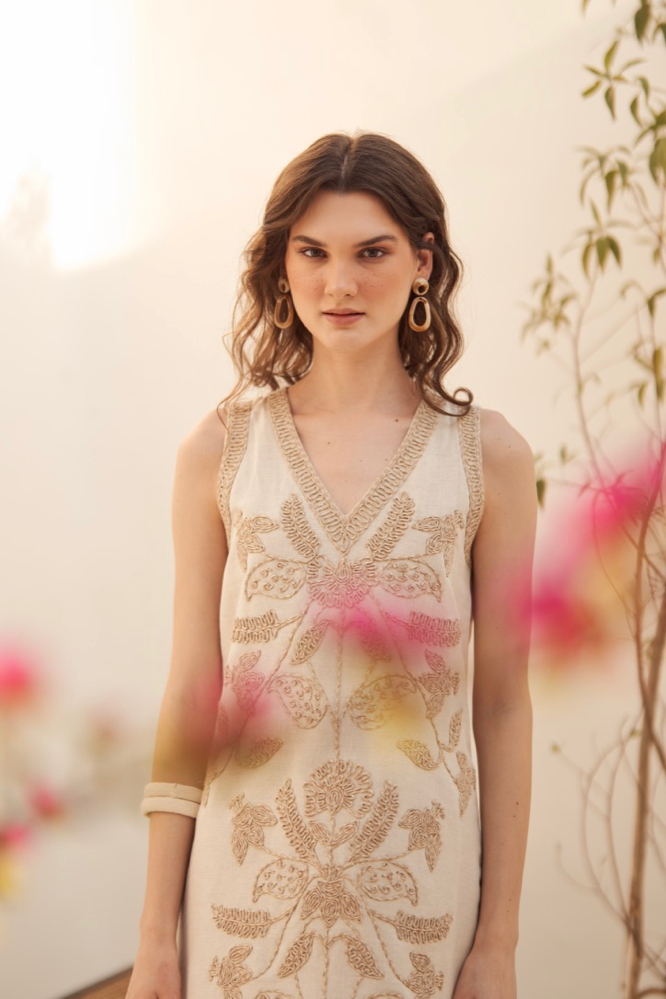 MALIBU ECRU LINEN SLEEVELESS V NECK KNEE LENGTH SUMMER SHIFT DRESS WITH JUTE DORI HAND EMBROIDERY