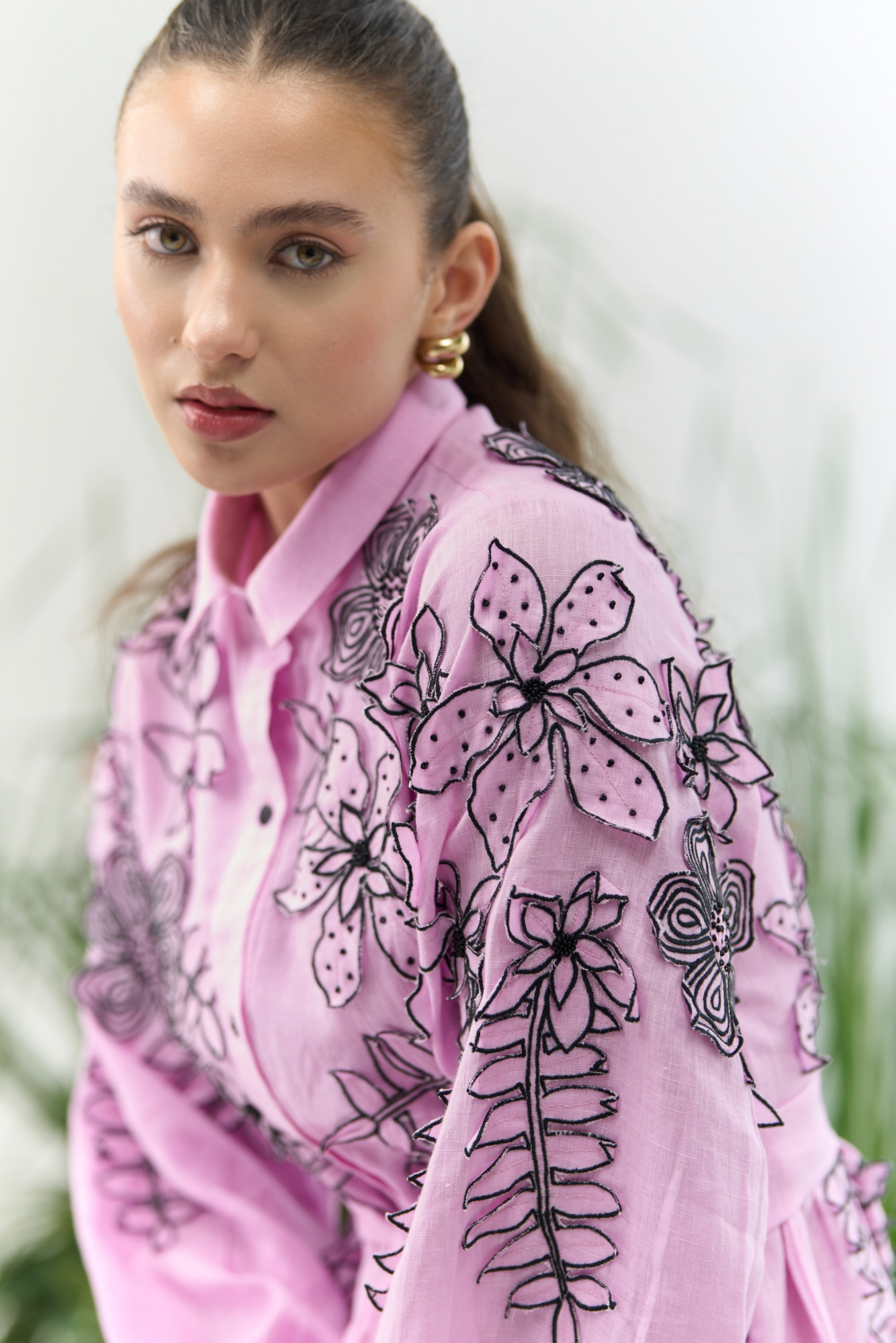 ATELIER RIVIERA LILAC COTTON LINEN KNEE LENGTH TIER SHIRT DRESS WITH FULL SLEEVES AND 3D FLOWER EMBROIDERY