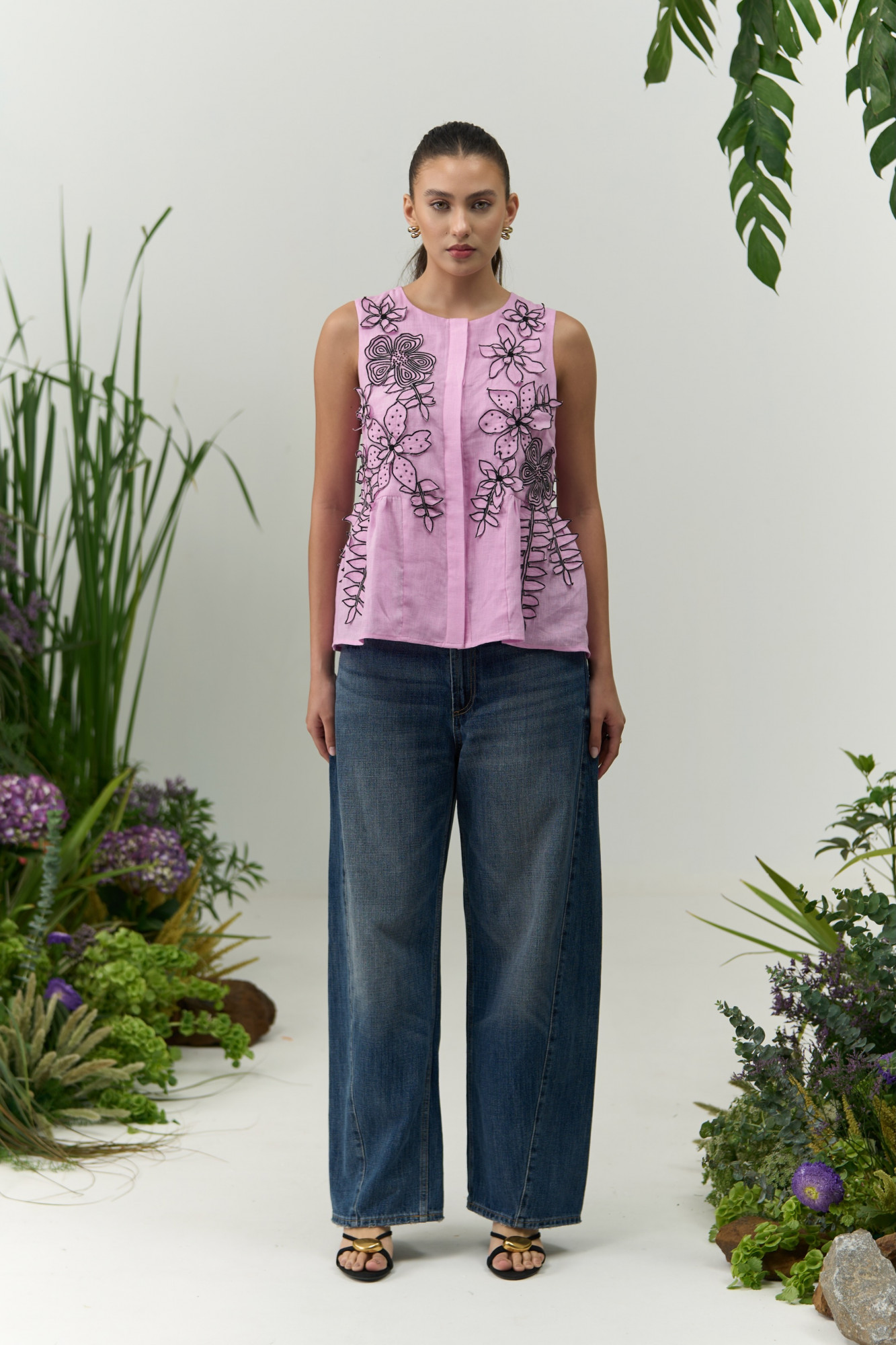 ATELIER RIVIERA LILAC COLOR COTTON LINEN SLEEVELESS TOP WITH 3D FLOWER EMBROIDERY