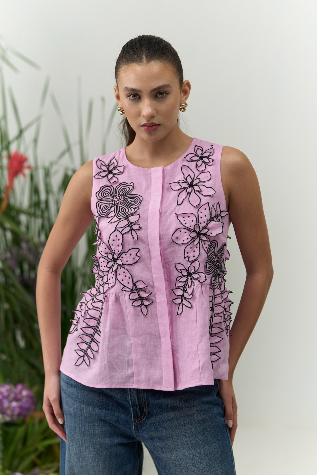 ATELIER RIVIERA LILAC COLOR COTTON LINEN SLEEVELESS TOP WITH 3D FLOWER EMBROIDERY