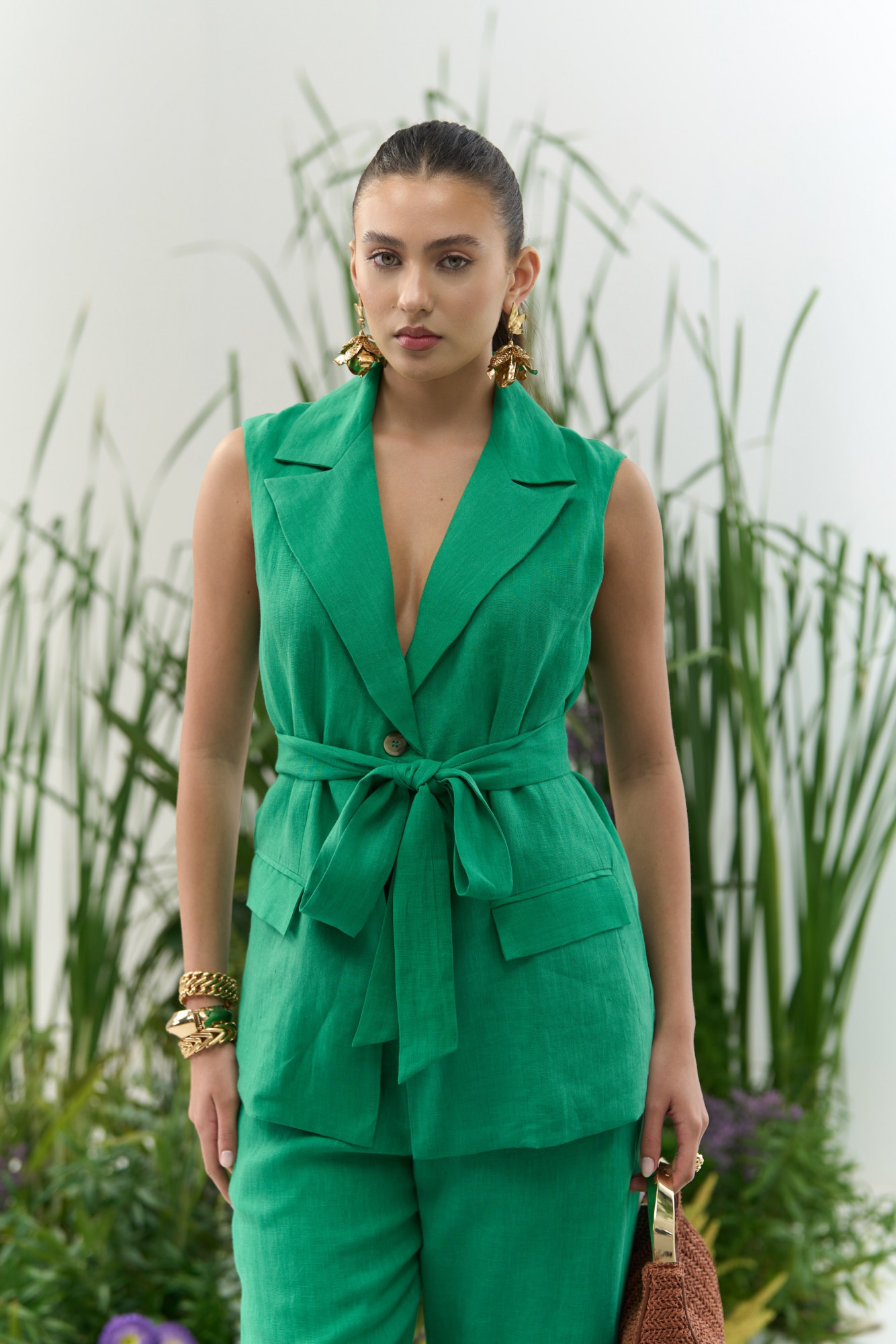 ATELIER RIVIERA SOLID GREEN COLOR COTTON LINEN SLEEVELESS JACKET PANTS CO-ORDSET