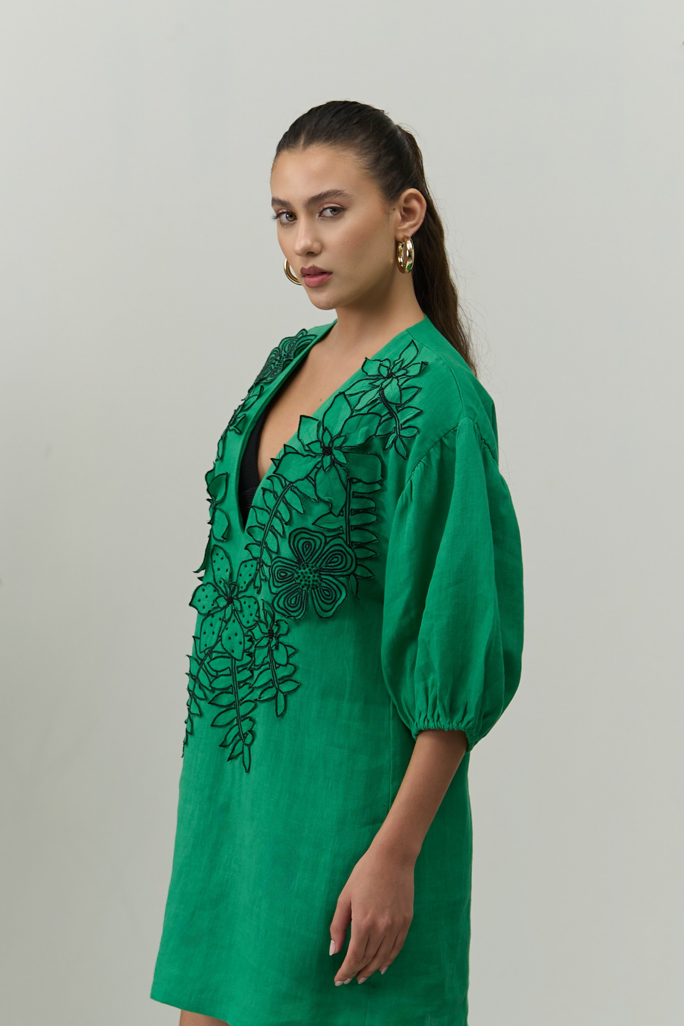 ATELIER RIVIERA GREEN COTTON LINEN COVER UP WITH FLOWER EMBROIDERY