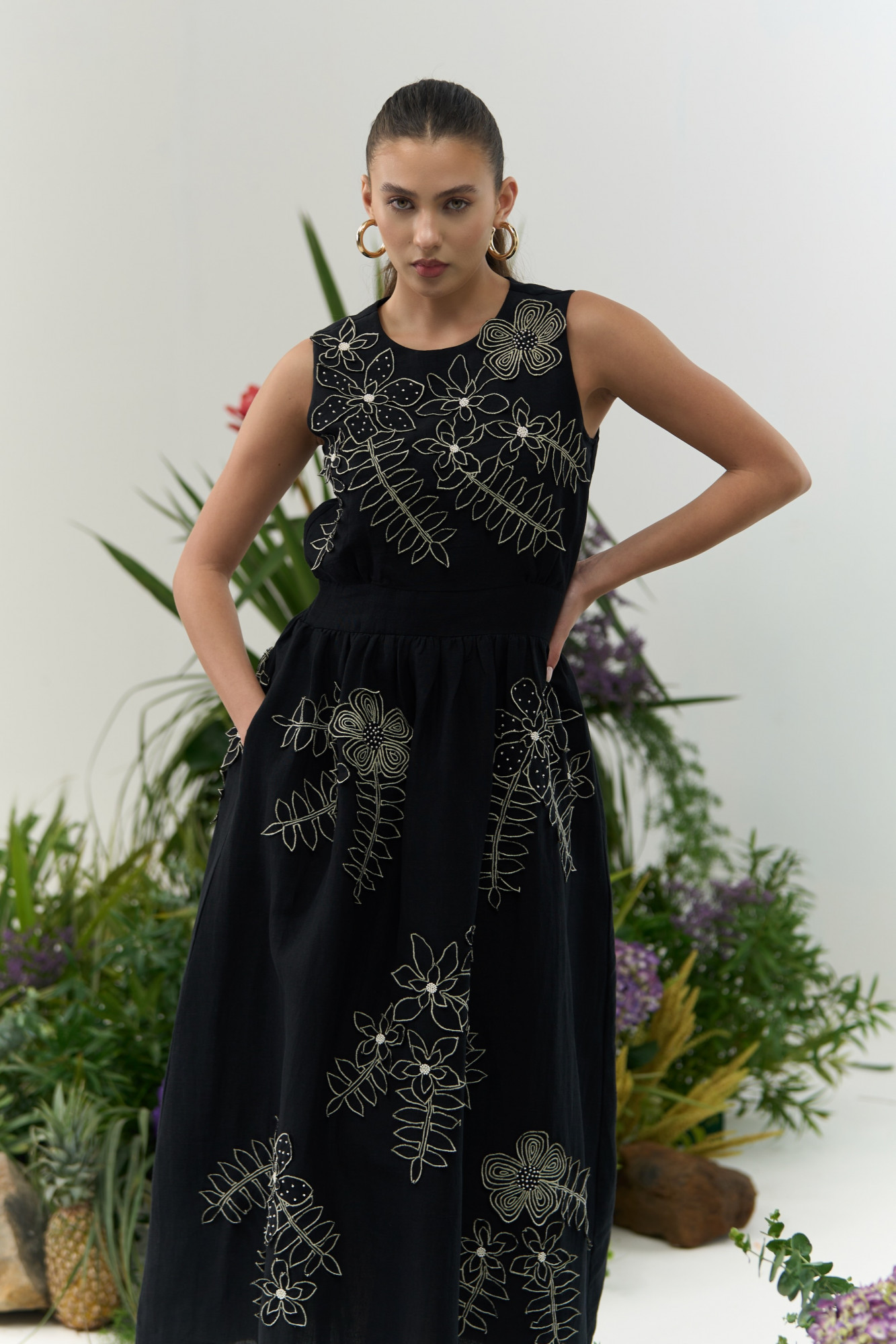 ATELIER RIVIERA BLACK COLOR COTTON LINEN MIDI LENGTH SLEEVELESS DRESS WITH 3D FLOWER EMBROIDERY