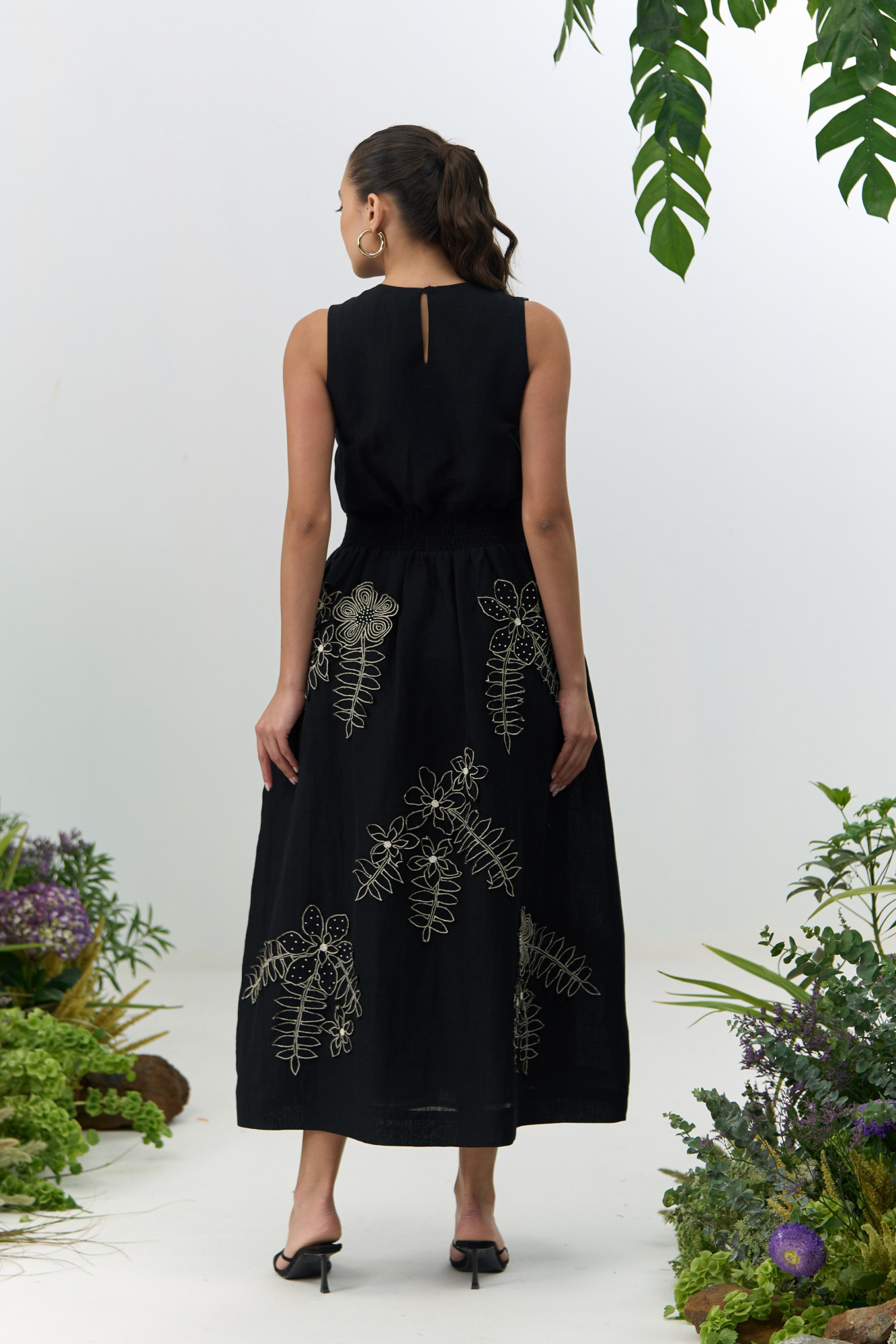 ATELIER RIVIERA BLACK COLOR COTTON LINEN MIDI LENGTH SLEEVELESS DRESS WITH 3D FLOWER EMBROIDERY