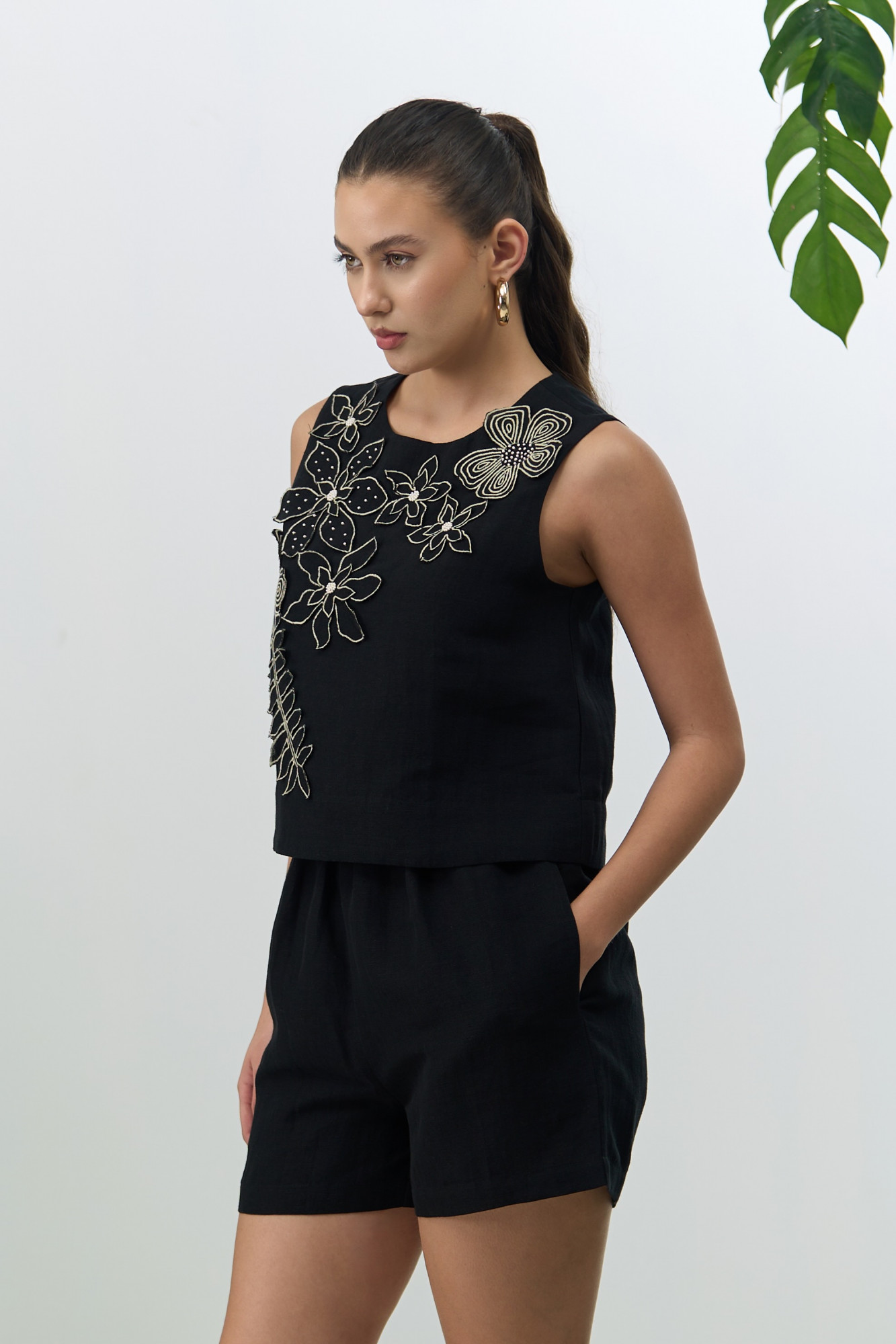 ATELIER RIVIERA BLACK COTTON LINEN SLEEVELESS TOP SHORTS CO-ORD SET WITH 3D FLOWER EMBROIDERY