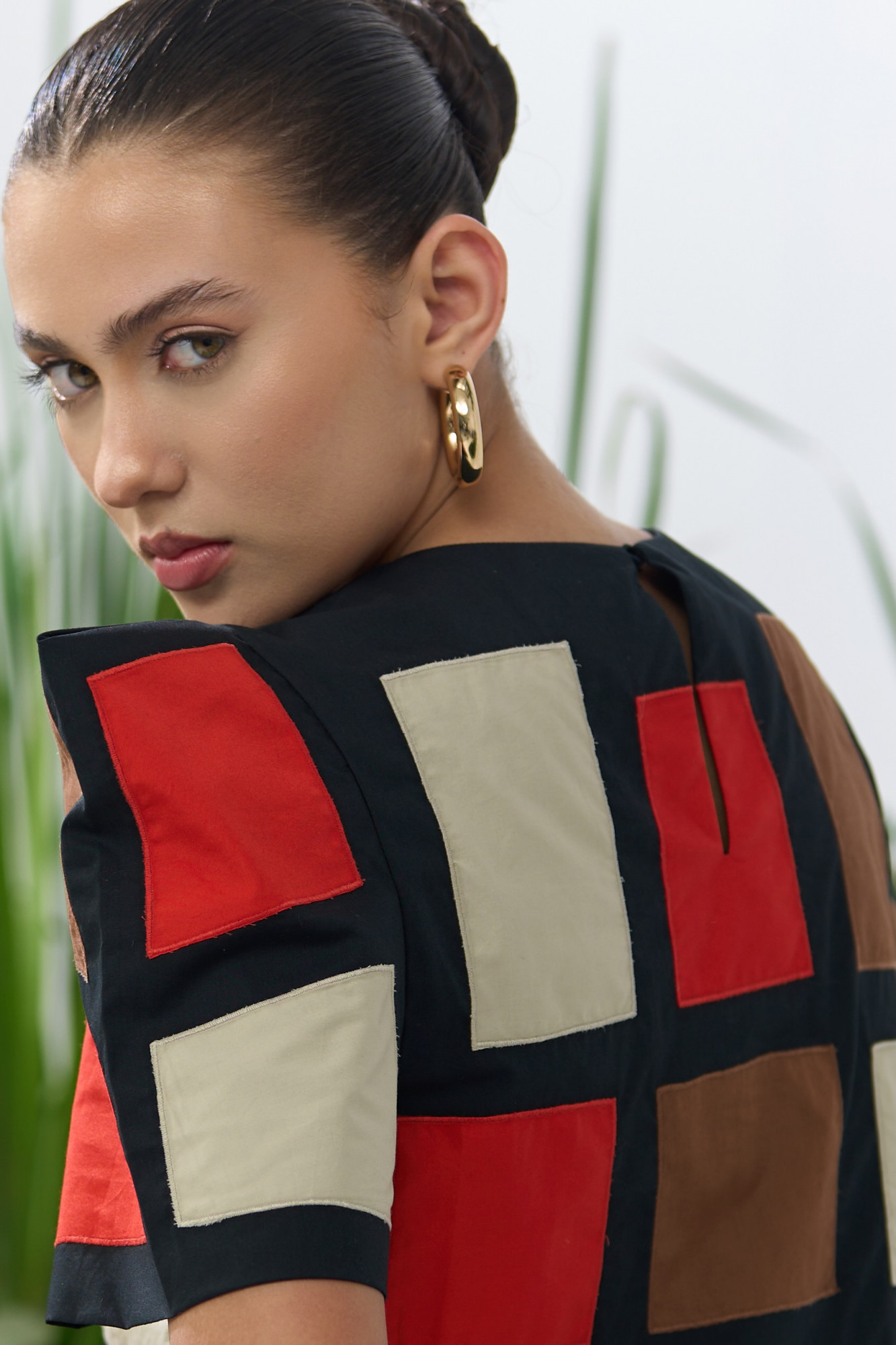 ATELIER RIVIERA BLACK COTTON POPLIN TOP WITH BOX SHAPE SLEEVES AND FABRIC PATCHWORK EMBROIDERY