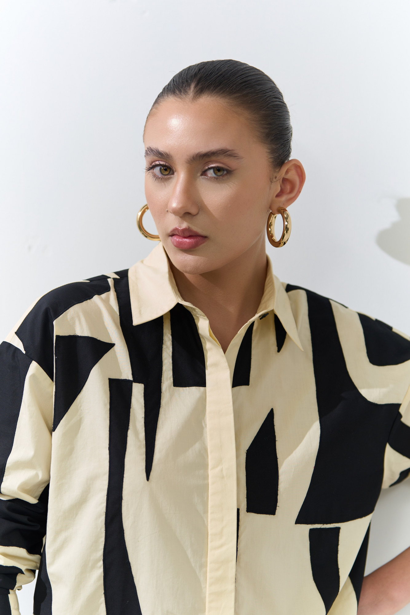 ATELIER RIVIERA BUTTERMILK COLOR COTTON POPLIN SHIRT WITH BLACK FABRIC PATCHWORK BLACK SOLID PANTS CO-ORD SET