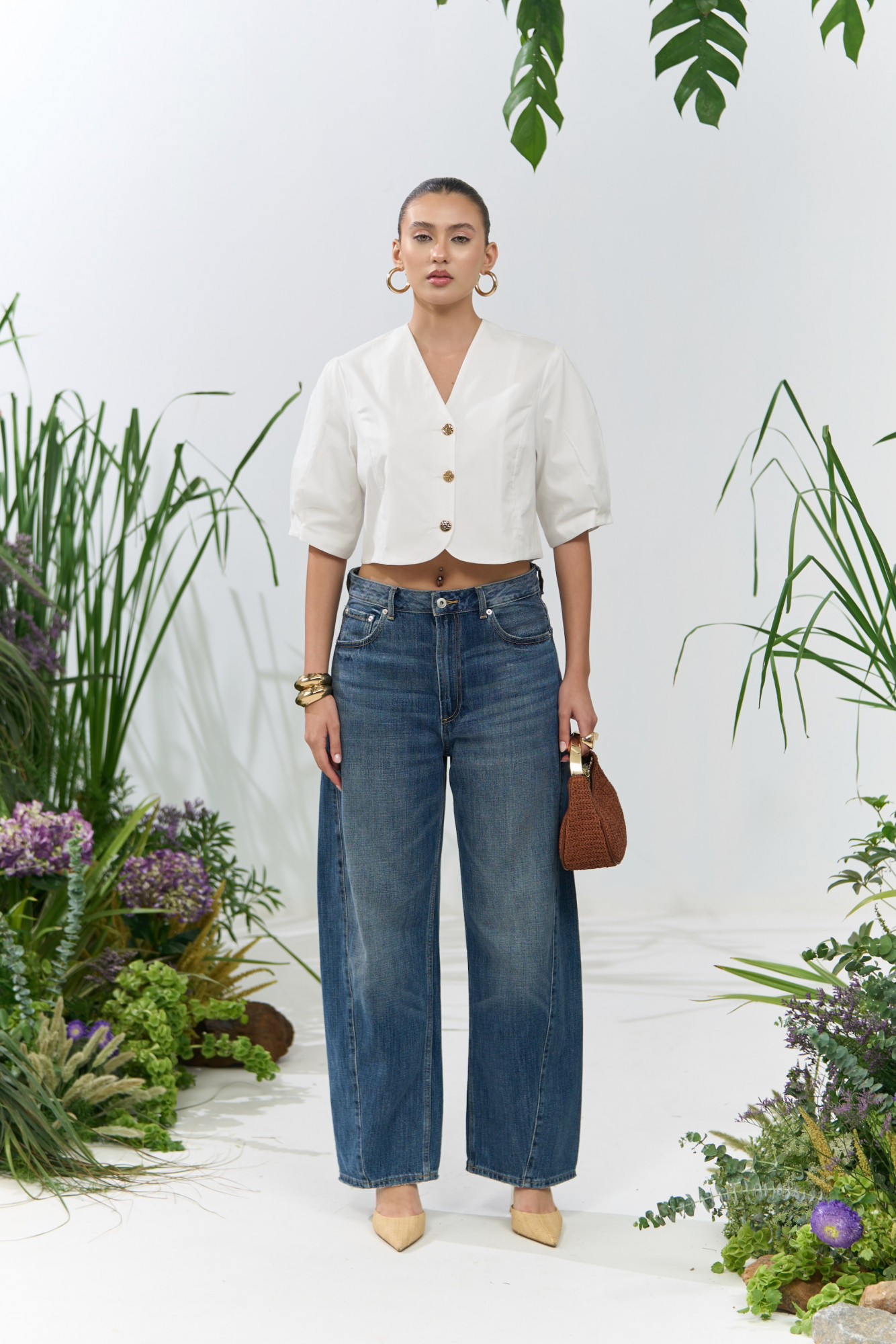 ATELIER RIVIERA WHITE COTTON POLIN CROPPED LENGTH TOP WITH GOLD METAL BUTTONS