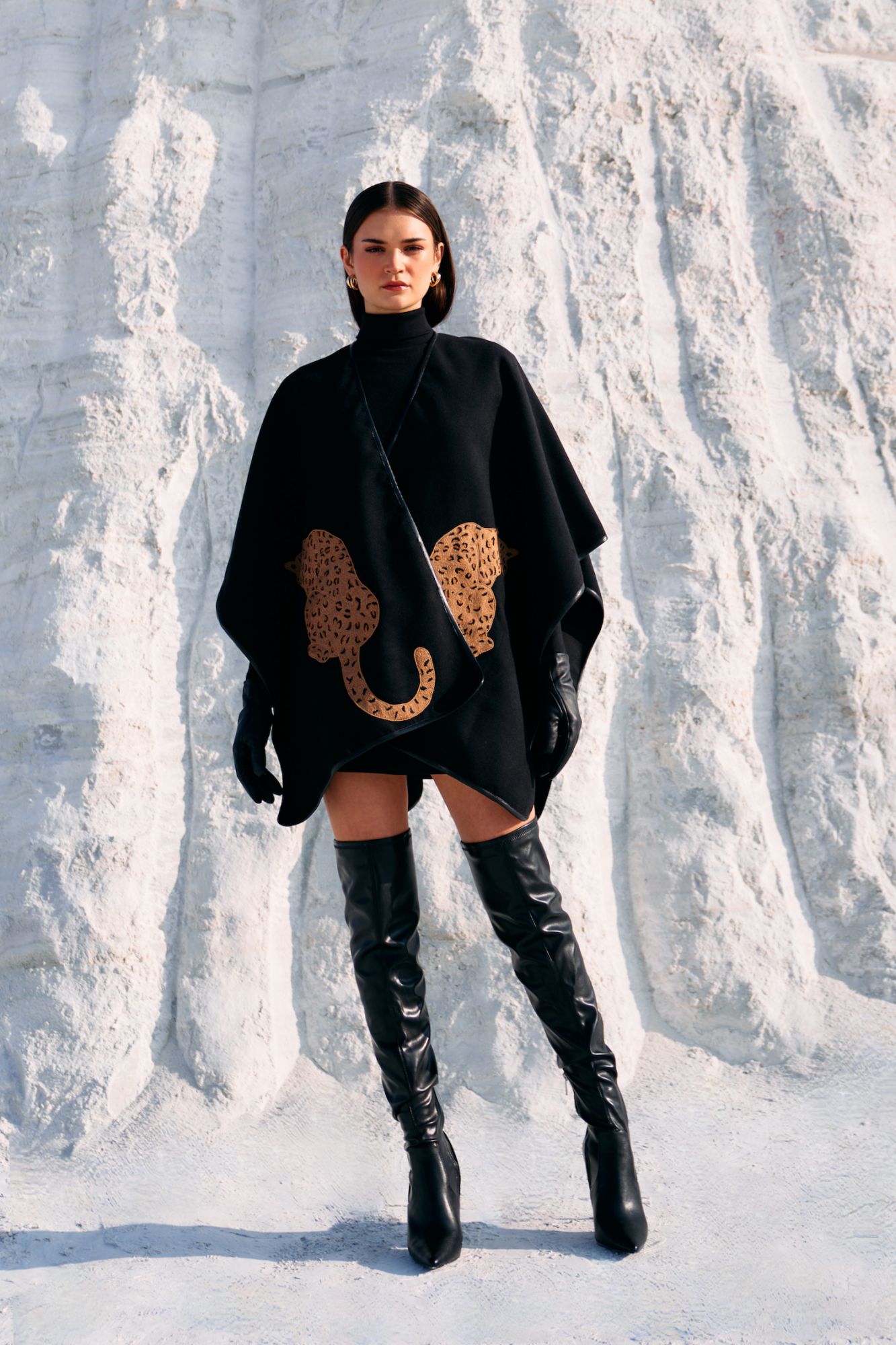 MATERIAL GIRL 02 JADE BLACK COLOR FELT FABRIC CAPE WITH LEOPARD EMBROIDERY