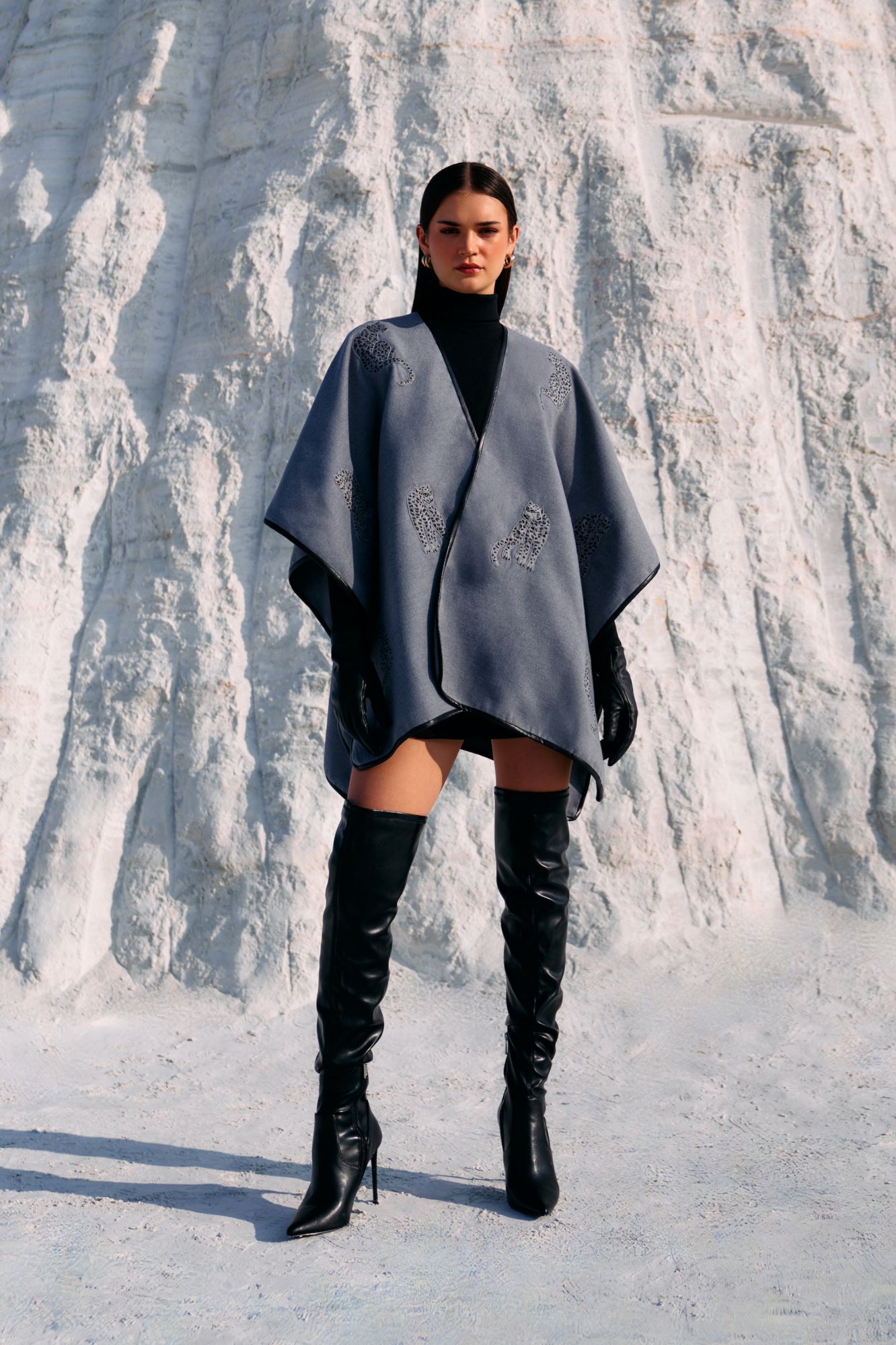 MATERIAL GIRL 02 DOVE GREY FELT FABRIC CAPE WITH HAND CRAFTED LEOPARD EMBROIDERY ALL OVER