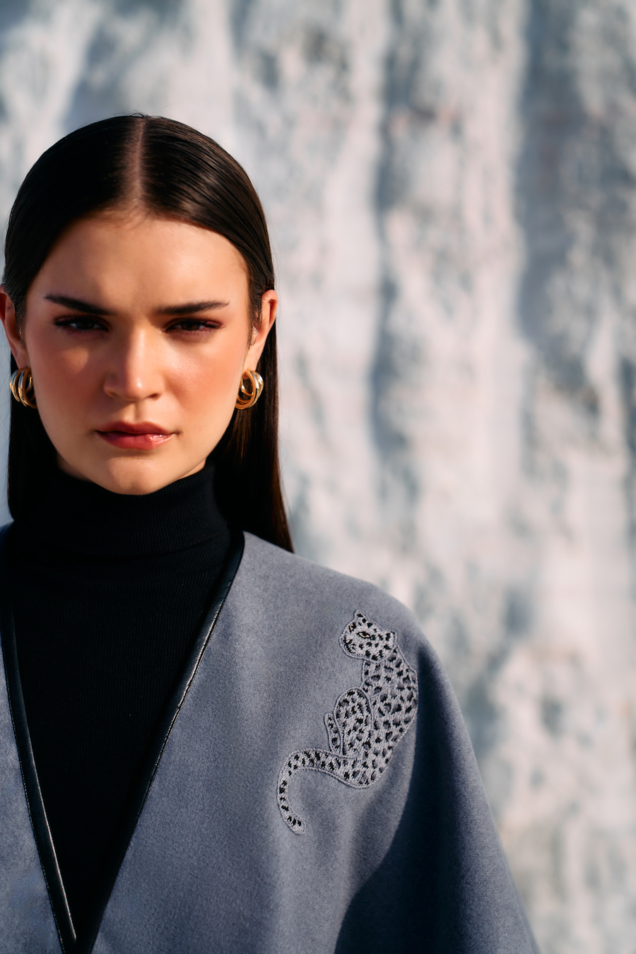 MATERIAL GIRL 02 DOVE GREY FELT FABRIC CAPE WITH HAND CRAFTED LEOPARD EMBROIDERY ALL OVER