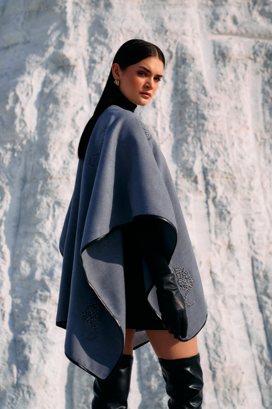 MATERIAL GIRL 02 DOVE GREY FELT FABRIC CAPE WITH HAND CRAFTED LEOPARD EMBROIDERY ALL OVER