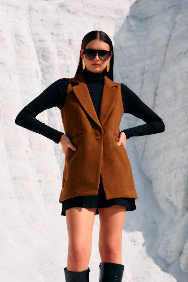 MATERIAL GIRL 02 CINNAMON BROWN COLOR FELT FABRIC SLEEVELESS WINTER JACKET