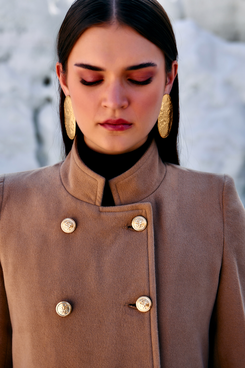 MATERIAL GIRL 02 BIRCH BEIGE COLOR HIGH COLLARED NECK DOUBLE BREASTED LONG JACKET WITH PATCH EMBROIDERY