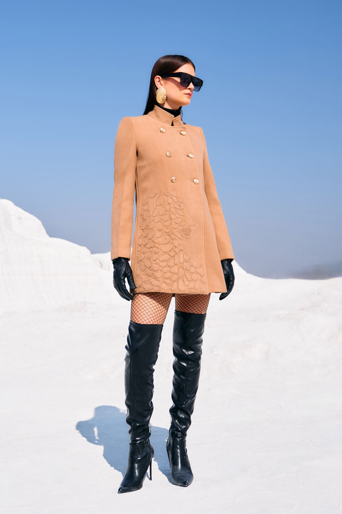 MATERIAL GIRL 02 BIRCH BEIGE COLOR HIGH COLLARED NECK DOUBLE BREASTED LONG JACKET WITH PATCH EMBROIDERY