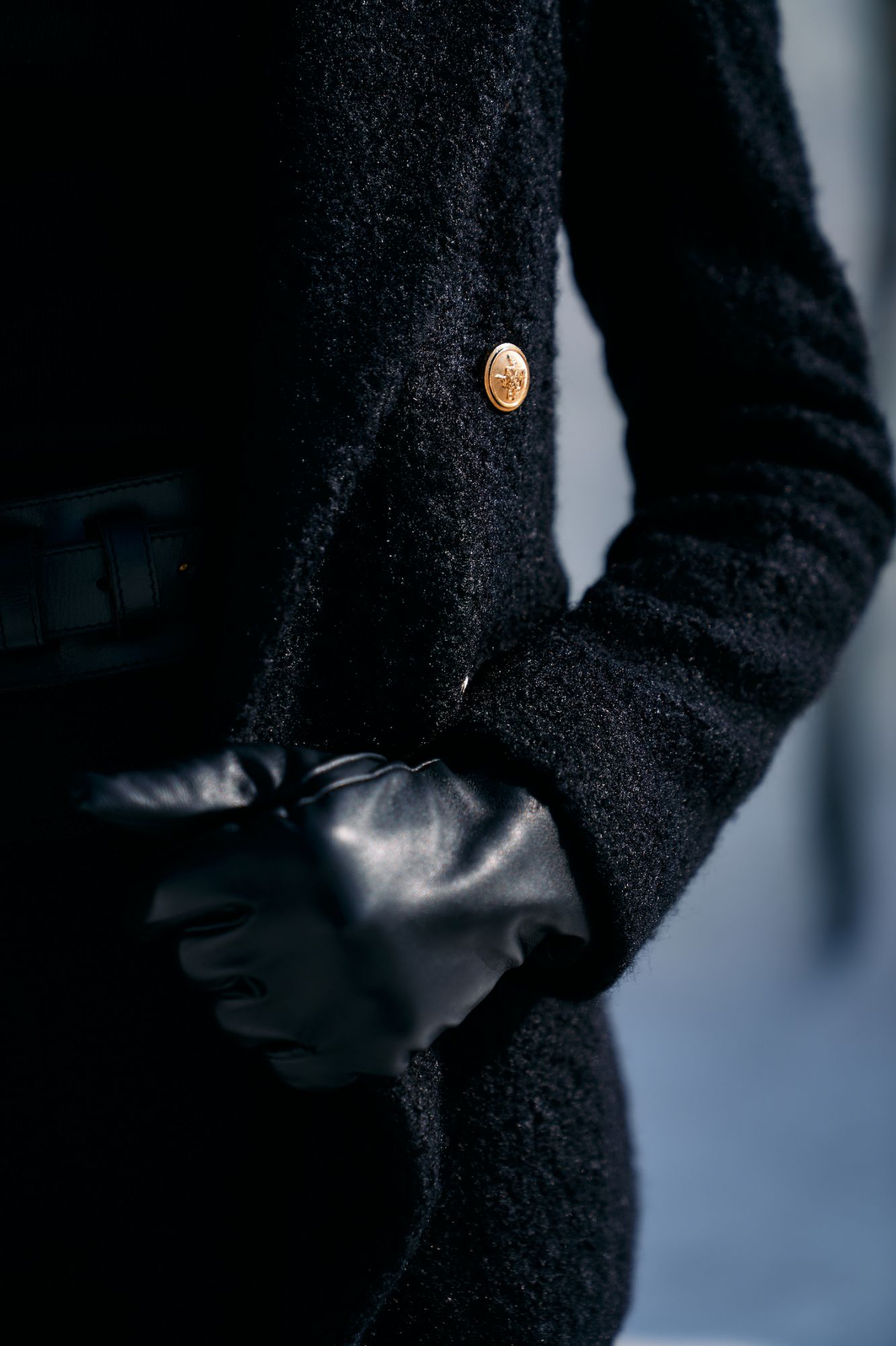 MATERIAL GIRL 02 JADE BLACK COLOR SHERPA FABRIC DOUBLE BREASTED WINTER JACKET