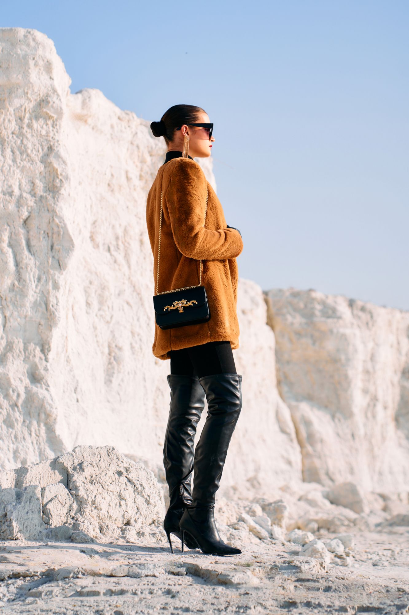 MATERIAL GIRL 02 CARAMEL BROWN COLOR FAUX FUR LONG WINTER JACKET WITH ROUND NECK