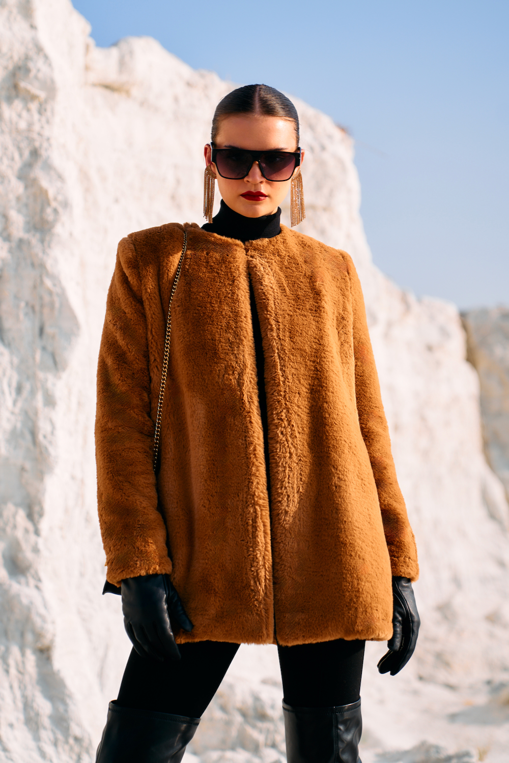 MATERIAL GIRL 02 CARAMEL BROWN COLOR FAUX FUR LONG WINTER JACKET WITH ROUND NECK