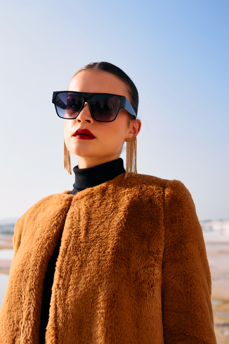 MATERIAL GIRL 02 CARAMEL BROWN COLOR FAUX FUR LONG WINTER JACKET WITH ROUND NECK