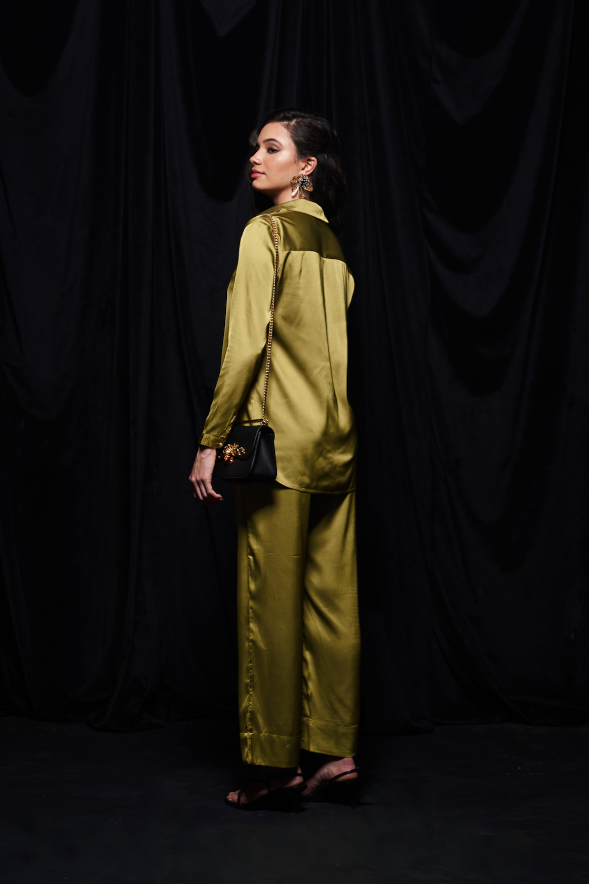 LEILA OLIVE COLOR SATIN FABRIC SOLID CO-ORDINATE WITH COLLARED FULL SLEEVES SHIRT AND STRAIGHT FIT PANTS
