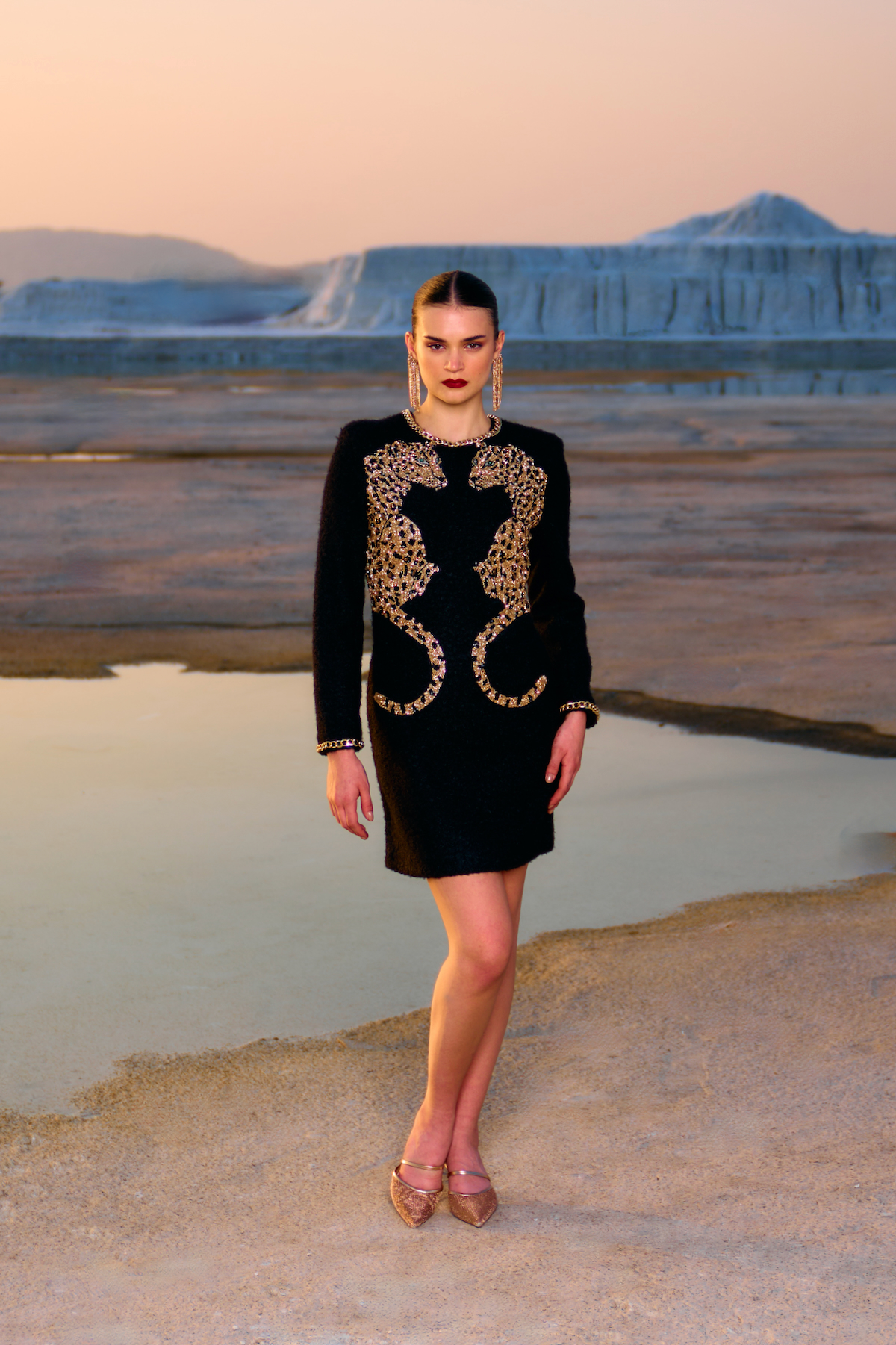 MATERIAL GIRL 02 JADE BLACK SHERPA FABRIC WINTER STATEMENT DRESS WITH GOLD LEOPARD EMBROIDERY AND METAL CHAIN AROUND