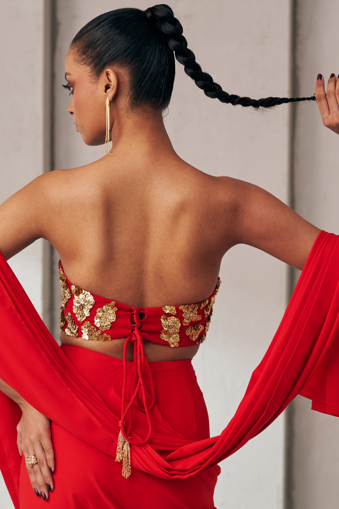 MIDNIGHT MIRAGE  RED AND GOLD ZIP SARI