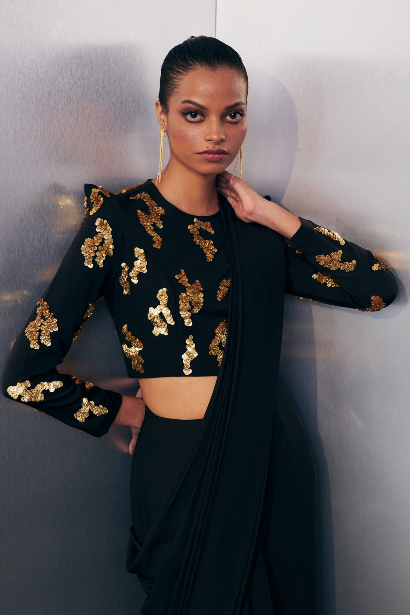 MIDNIGHT MIRAGE BLACK AND GOLD ZIP SARI