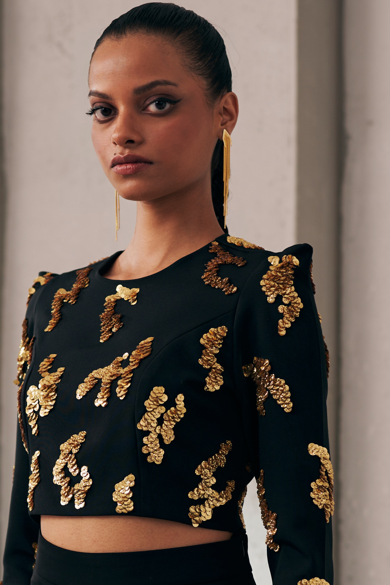 MIDNIGHT MIRAGE GOLDEN GLEAM BLACK FULL SLEEVES CROP TOP