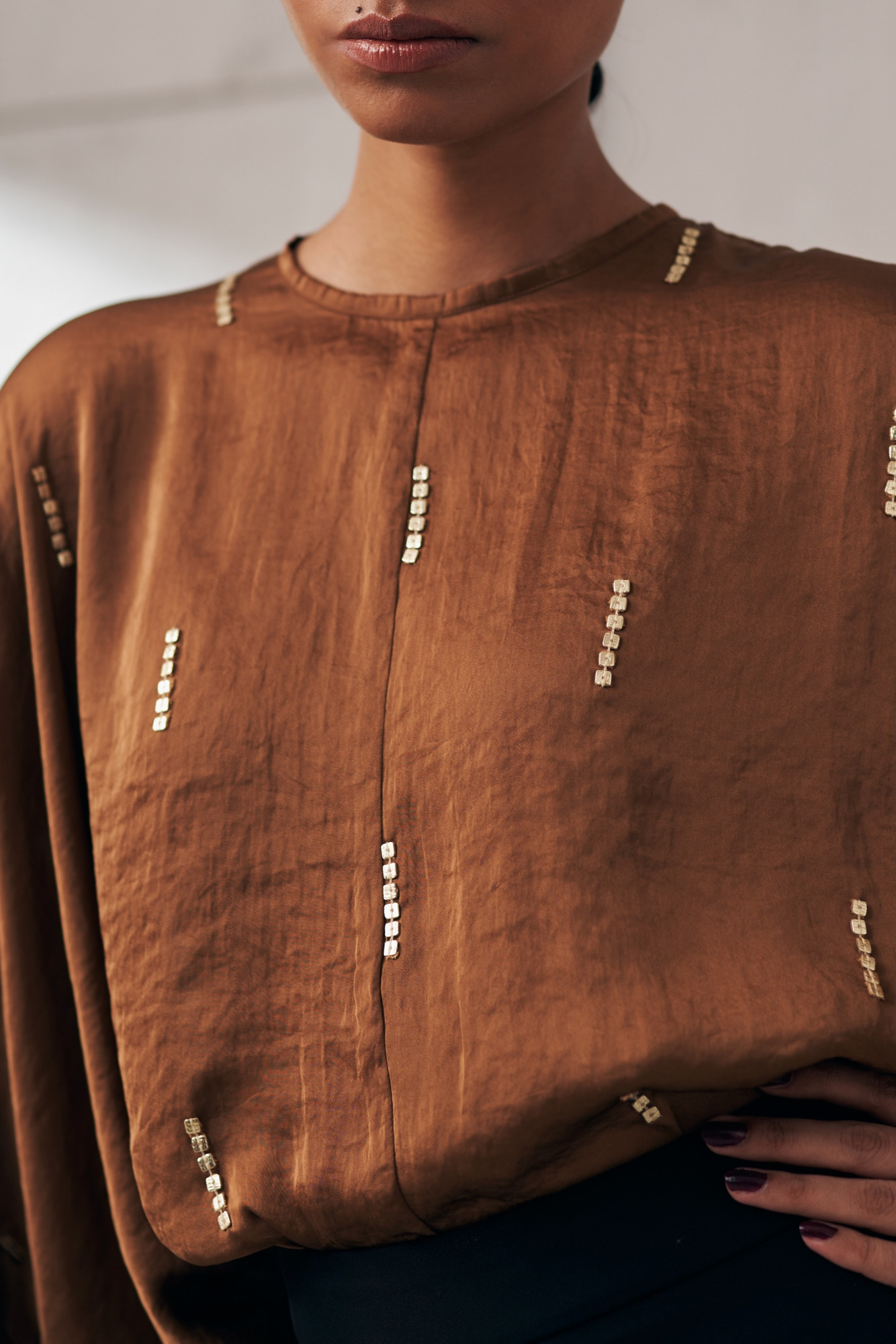 MIDNIGHT MIRAGE BROWN SHIMMER TOP