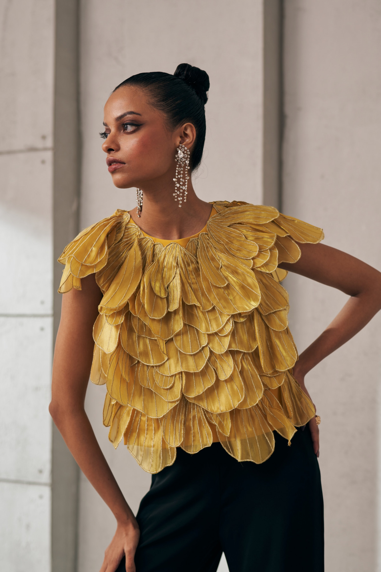 MIDNIGHT MIRAGE PETAL DRIFT YELLOW TOP