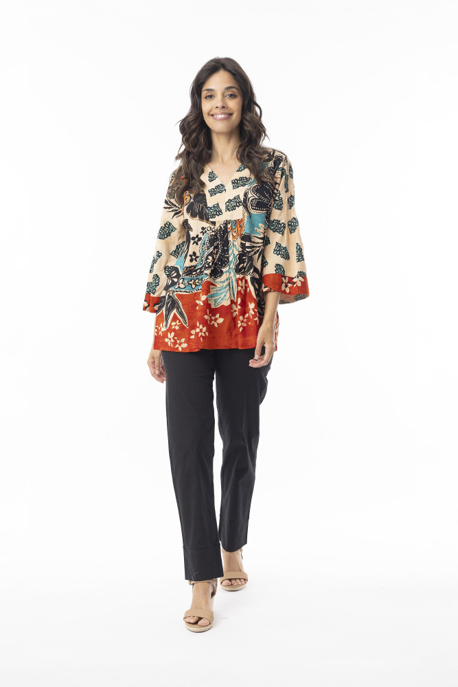 Saventa Top V Flaired Sleeve Print