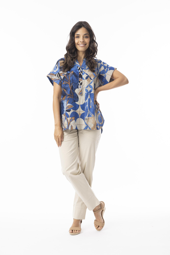 Wyndham Top Round Neckline Placket Print