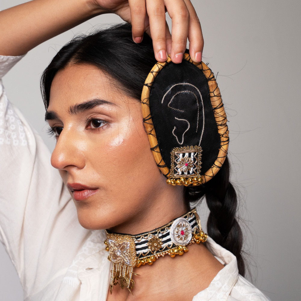 Image of Noor Stripe Earrings
