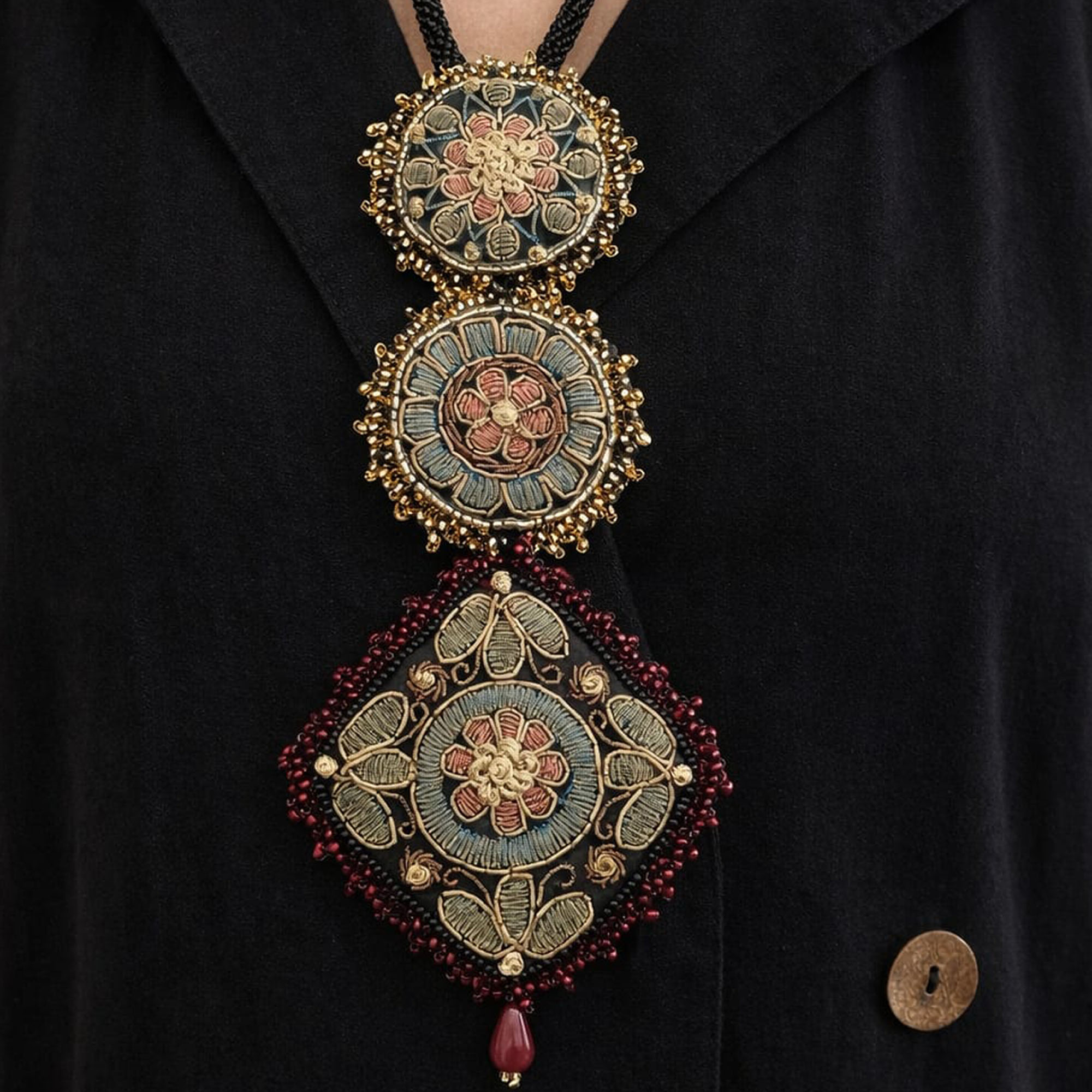 Mehrangi Long Rani Haar