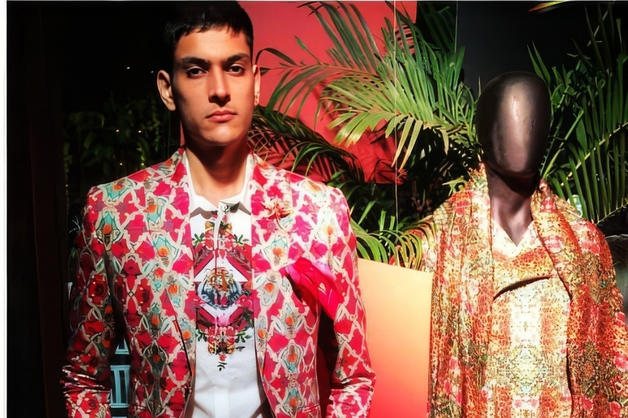 Discover Mr. Ajay Kumar at the Blenders Pride Magical Runway—an iconic fashion showcase of bold prints and statement menswear. Explore high-impact runway looks blending luxury craftsmanship, contemporary design, and theatrical Indian fashion.