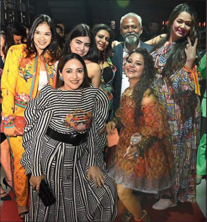 A fun fashion show at Refinery 091