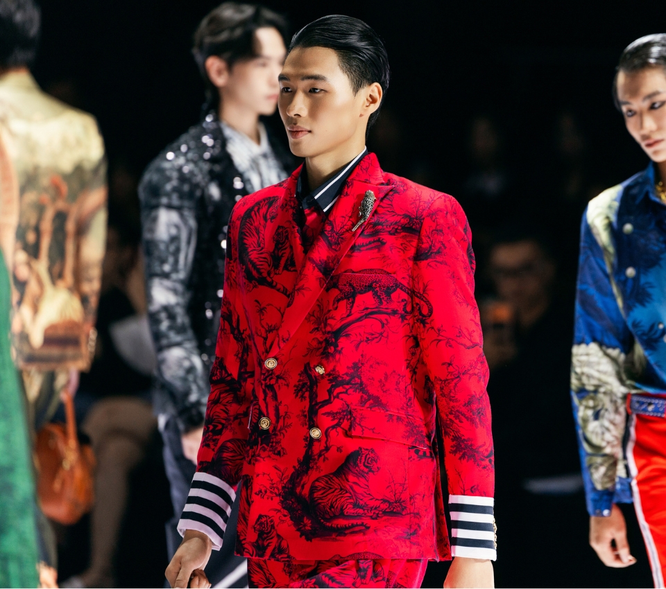 AQUAFINA VIETNAM INTERNATIONAL FASHION WEEK