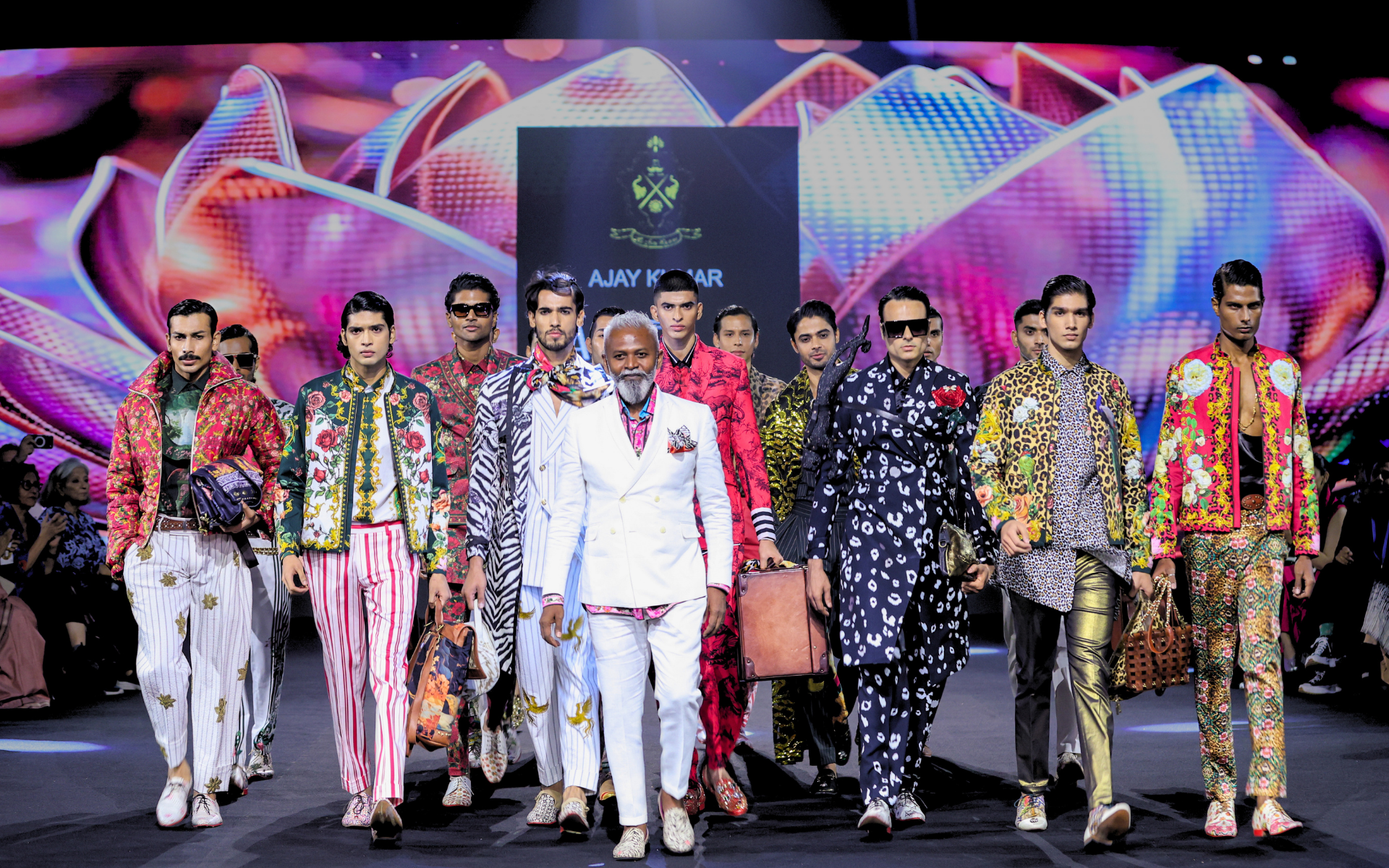 MENSWEAR COLLECTION