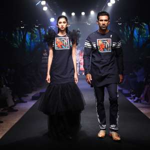 BLENDER&#039;S PRIDE FASHION TOUR