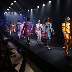 BLENDER&#039;S PRIDE FASHION TOUR
