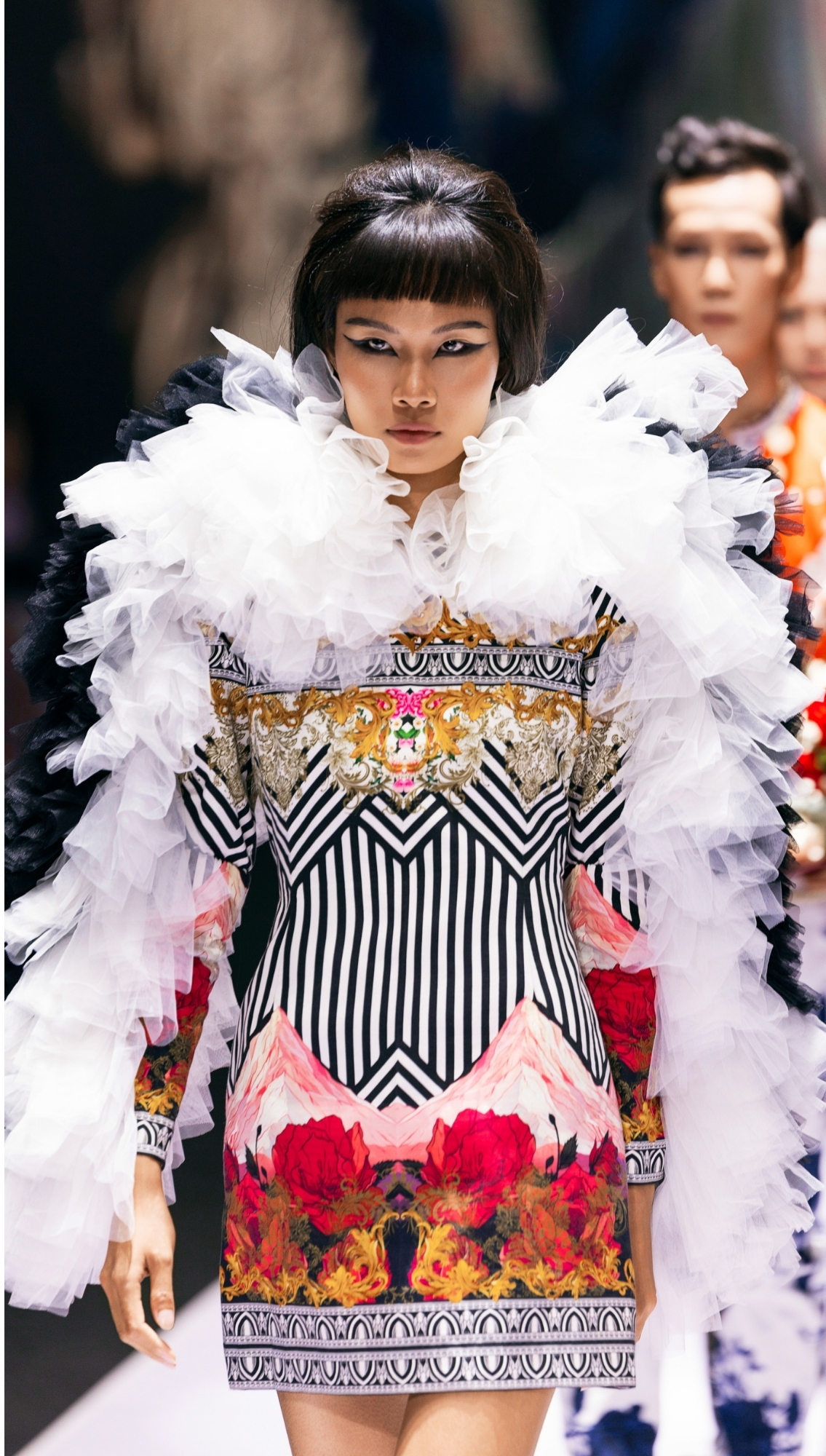 Look 25 2025 Vietnam International Fashion Week