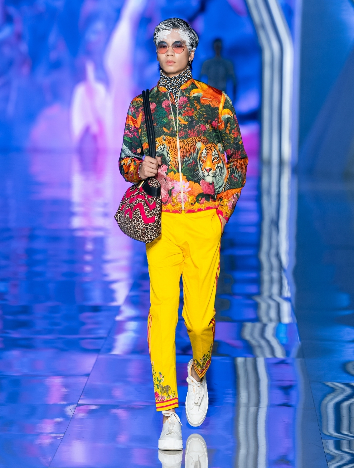 Yellow Leo Side Striper Pants