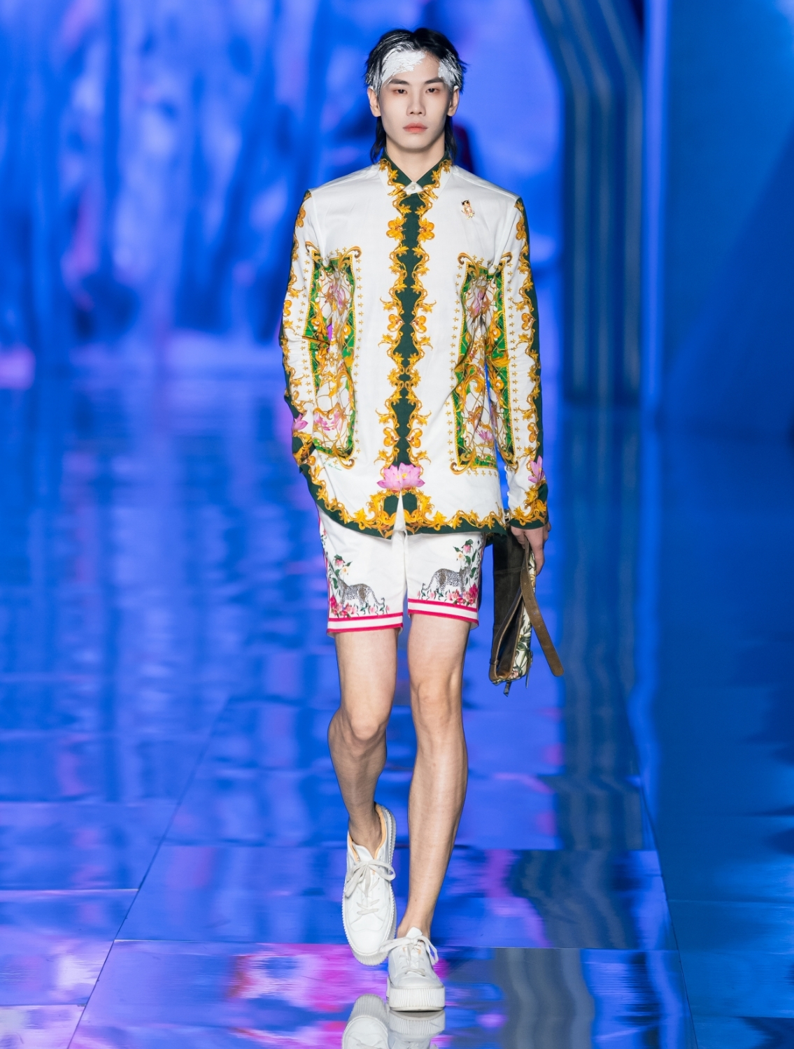 Glint Side Striper Printed Shorts