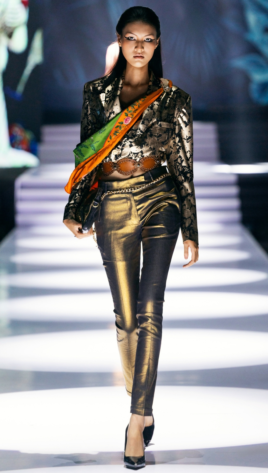 Look 15 2025 Vietnam International Fashion Week