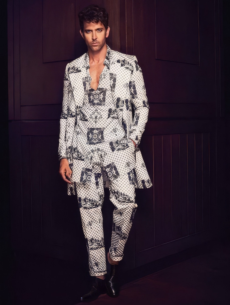 Image of Shiv Printed Suit