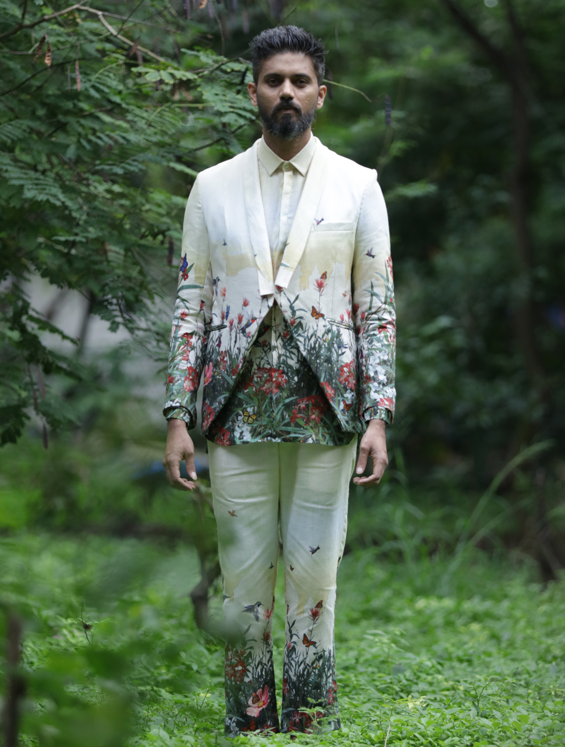 Gardenia Linen Blazer