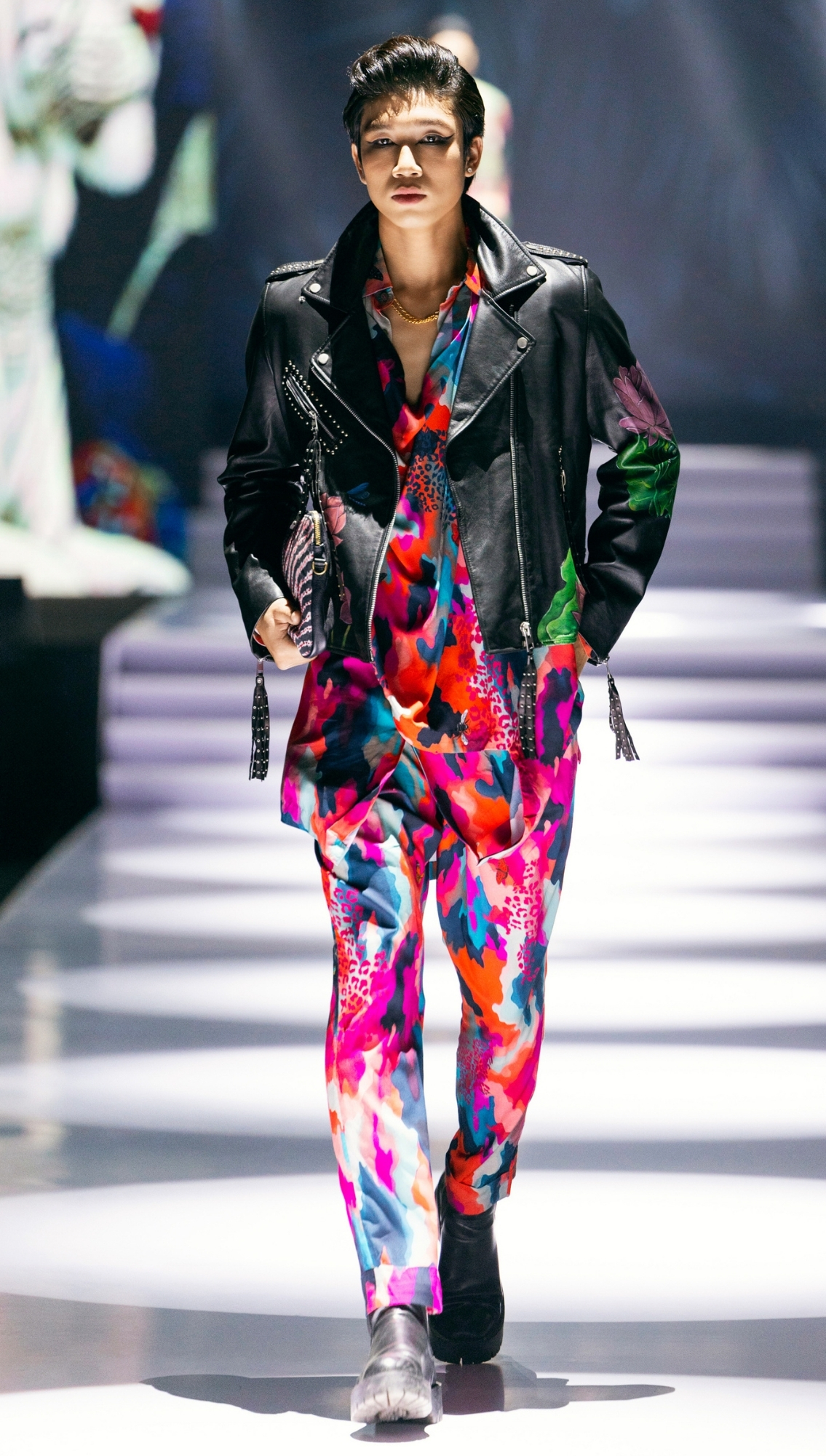 Look 13 2025 Vietnam International Fashion Week